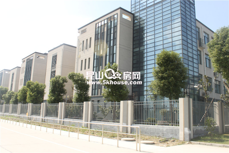 昆山高新區吳淞江學校初中部