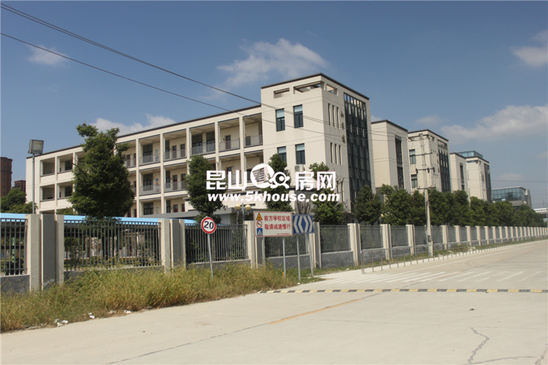 昆山高新區吳淞江學校初中部